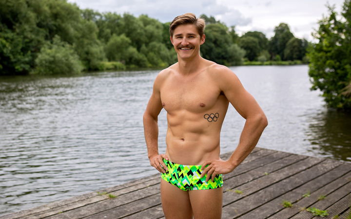 Steve Bird wears Tiptonic